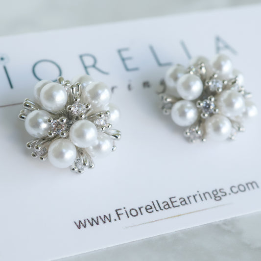 Fiore Pearl Stud Earrings - Silver