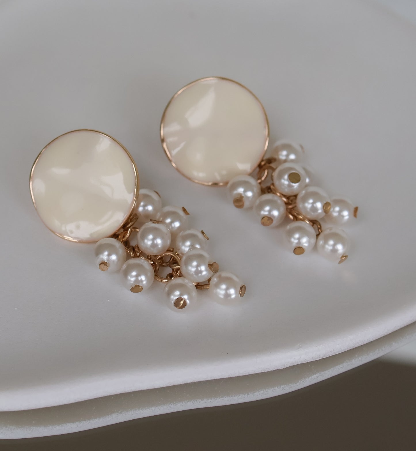 Viva Pearl Drop Earrings - Ivory