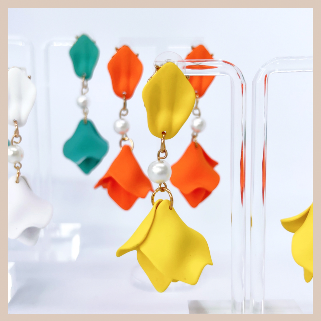 Acrylic Petal & Pearl Short Drops - Yellow