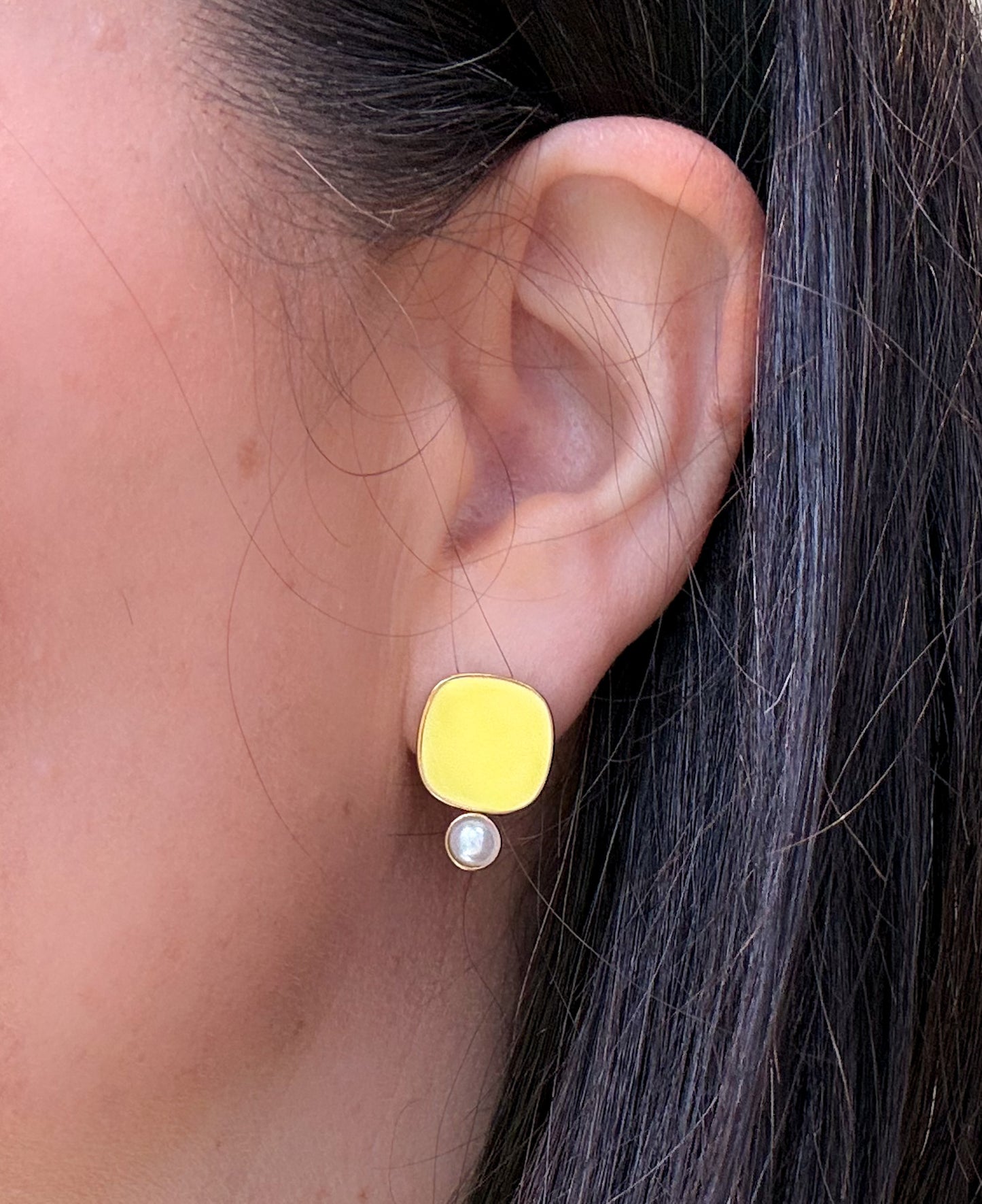 Viva Colour Pearl Earrings - Sunshine Yellow