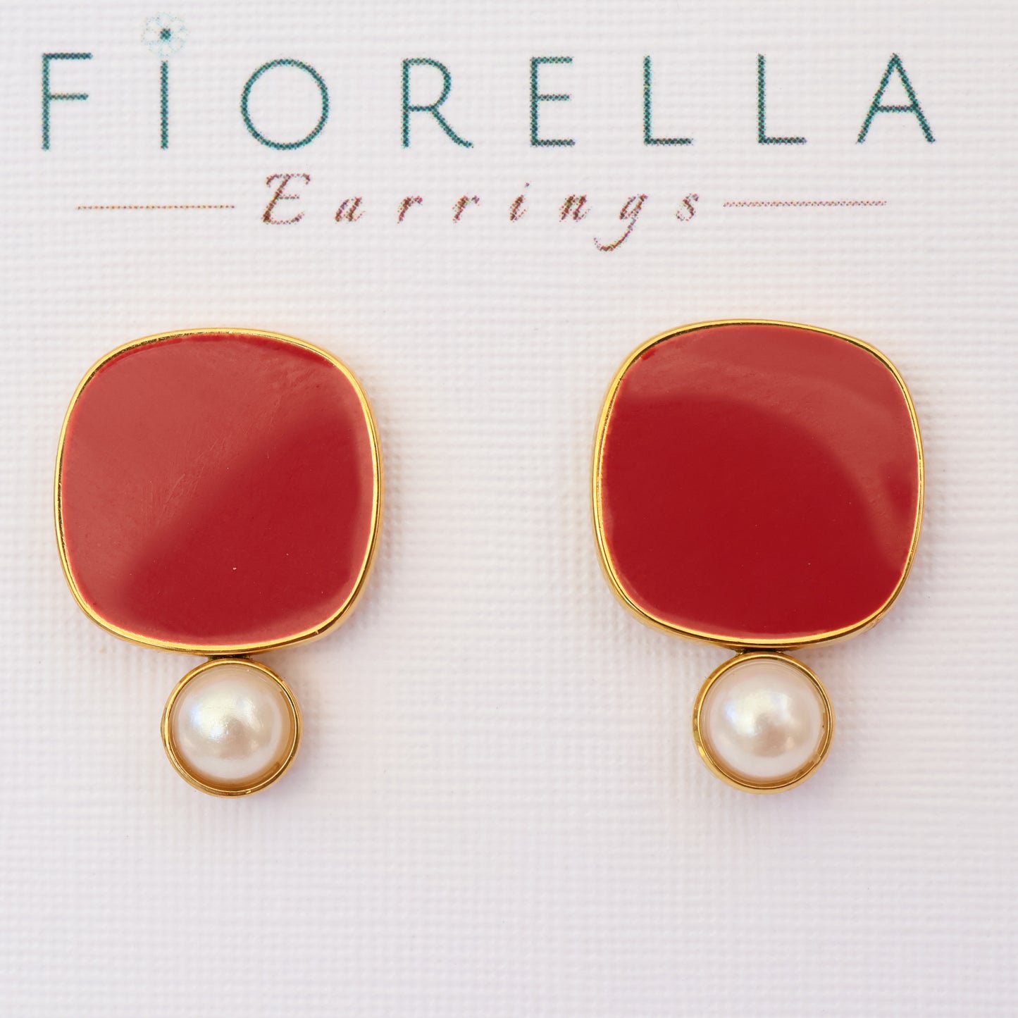 Viva Pearl Stud Earrings - Clay Red
