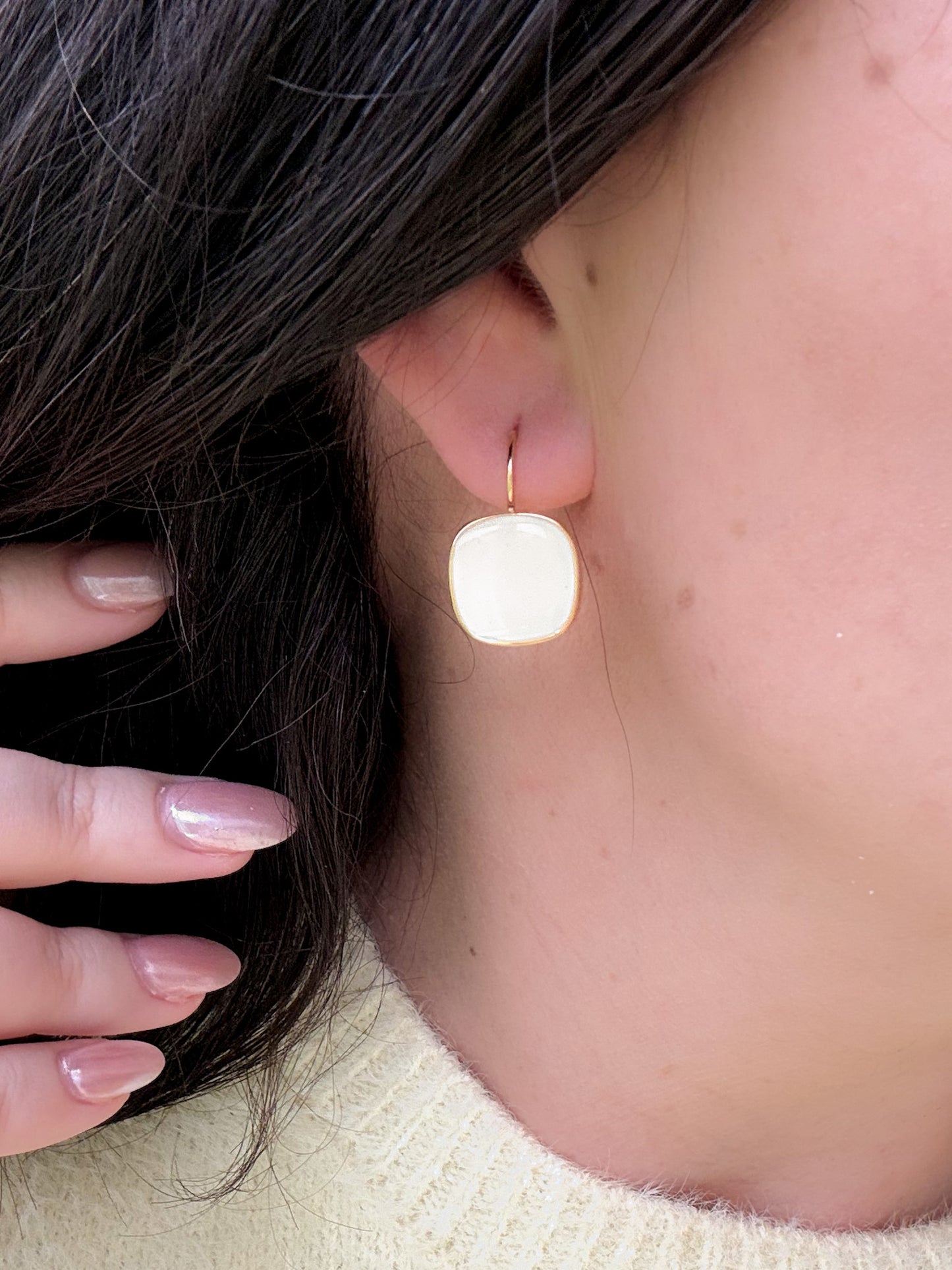 Viva Drop Earrings – Moon White