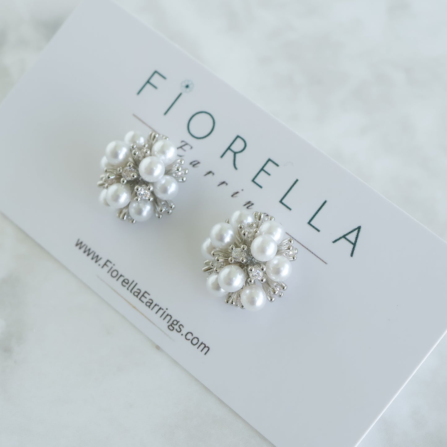 Fiore Pearl Stud Earrings - Silver