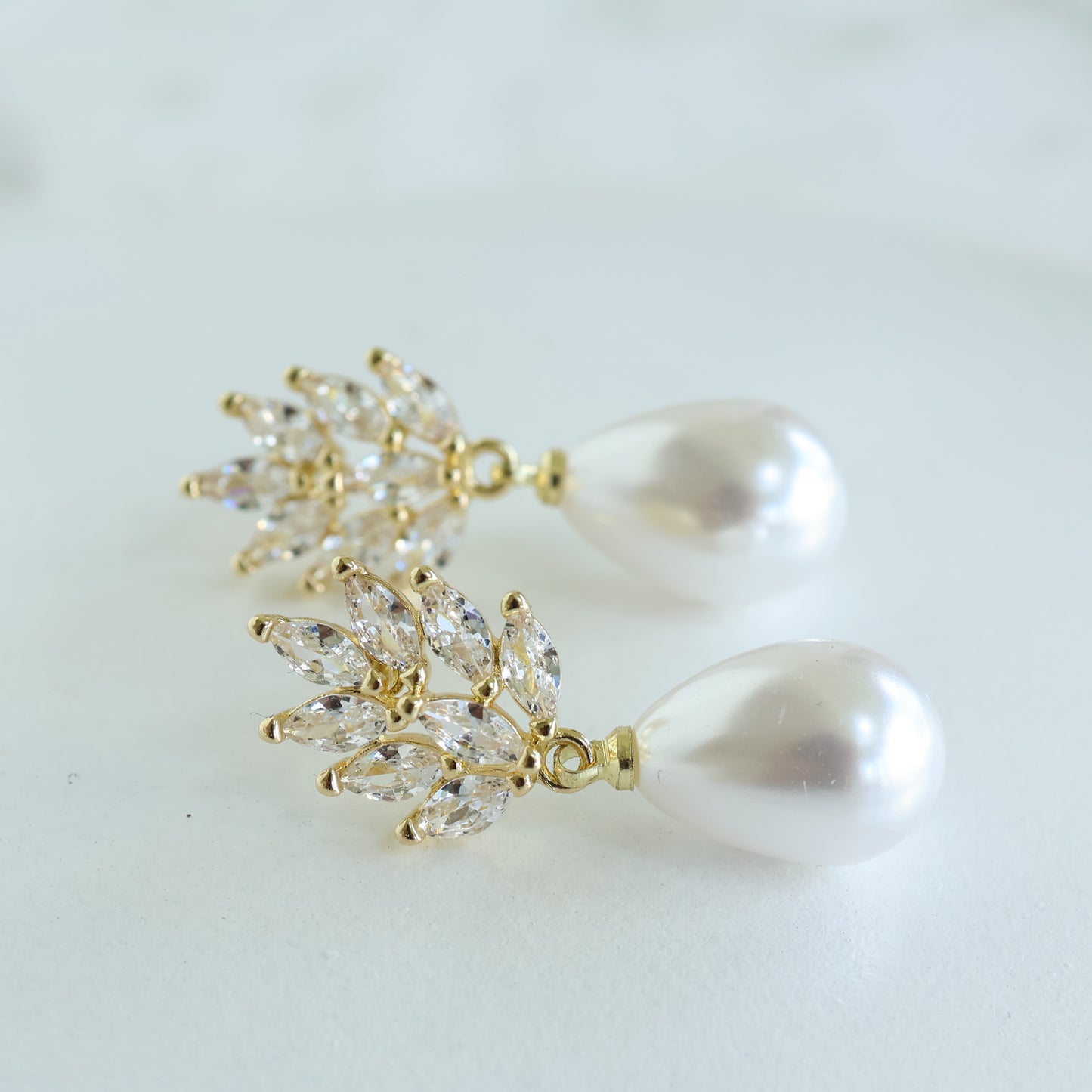Fiore Pearl Drop Earrings – Gold