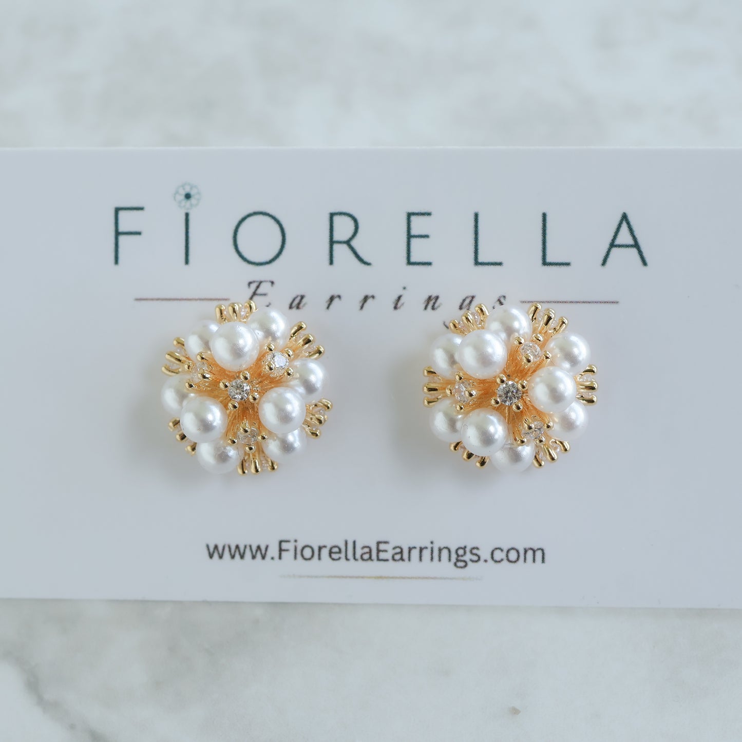 Fiore Pearl Stud Earrings - Gold