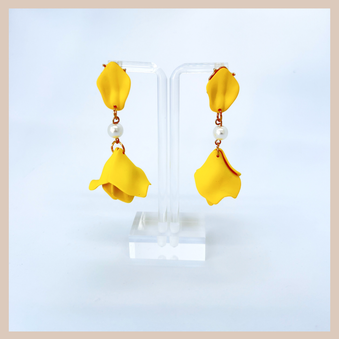 Acrylic Petal & Pearl Short Drops - Yellow