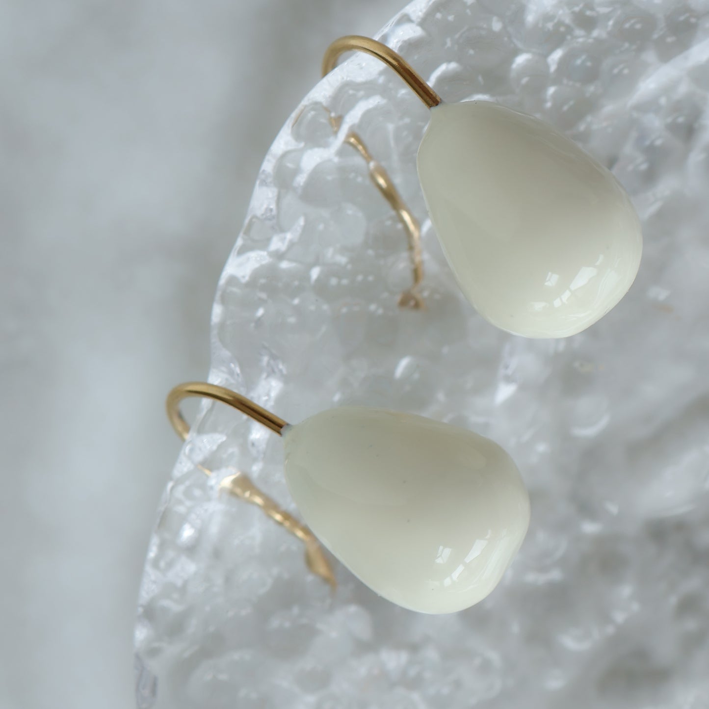 Dew Drop Earrings – Cloud White