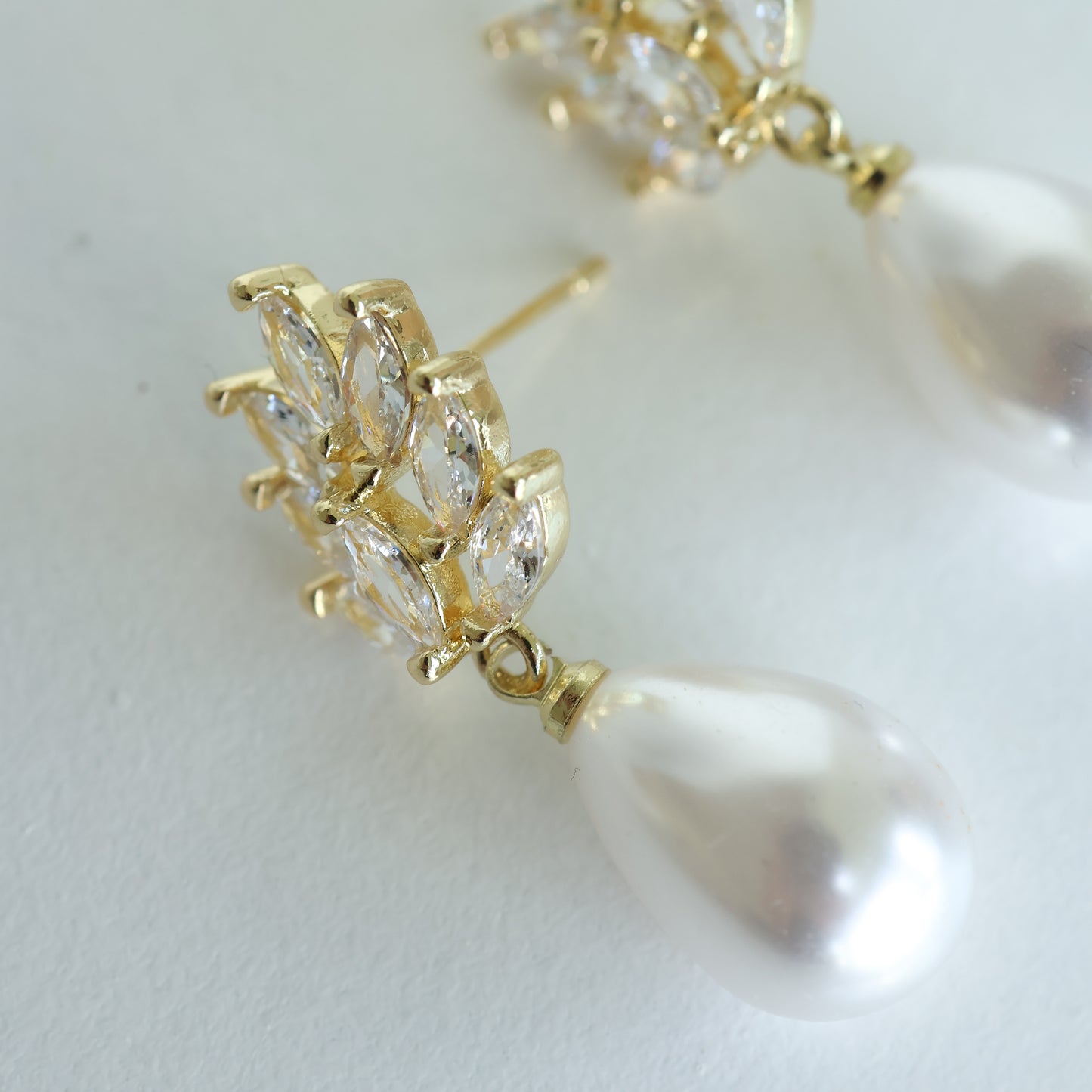Fiore Pearl Drop Earrings – Gold