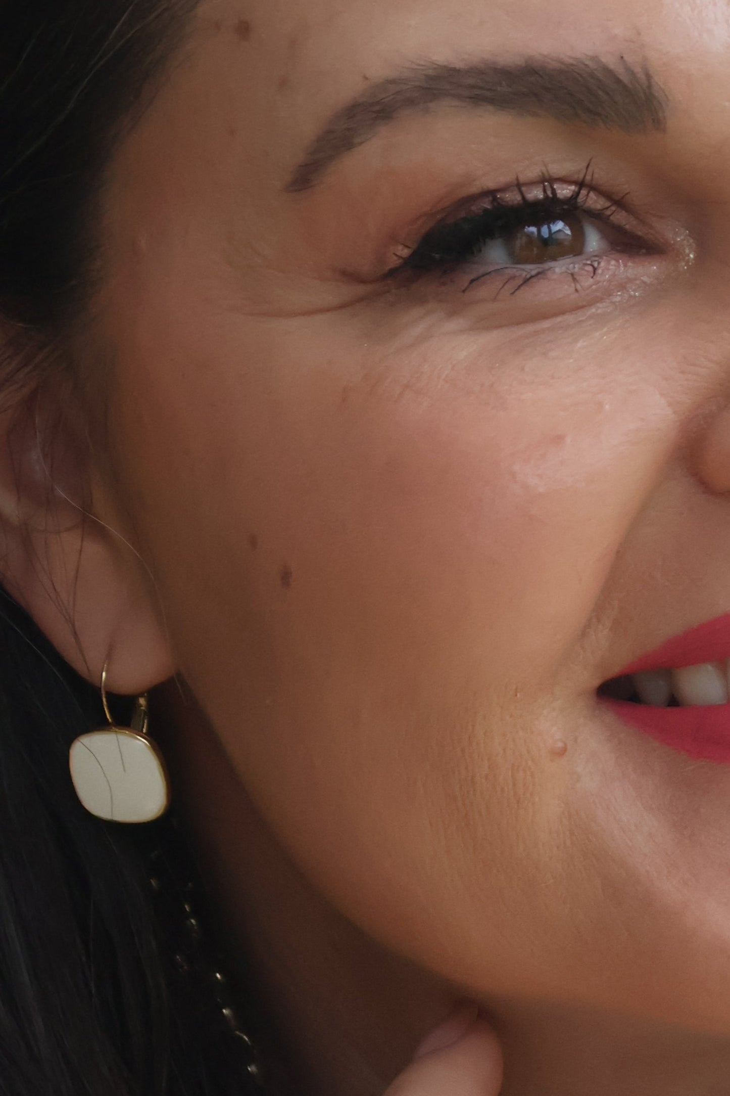 Viva Drop Earrings – Moon White