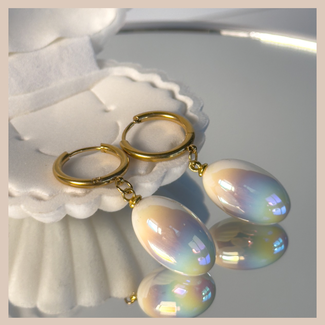 Pearlescent Oval Drops - White