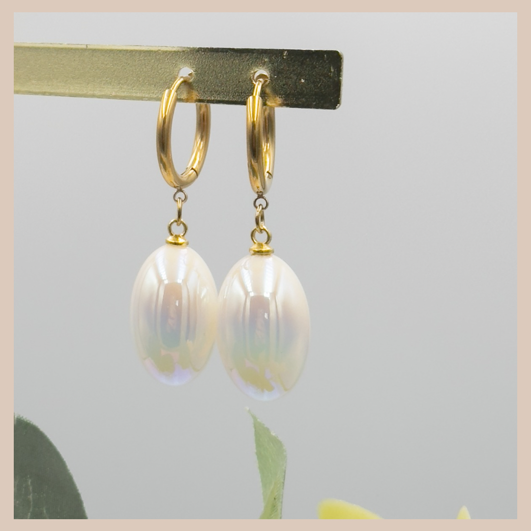 Pearlescent Oval Drops - White