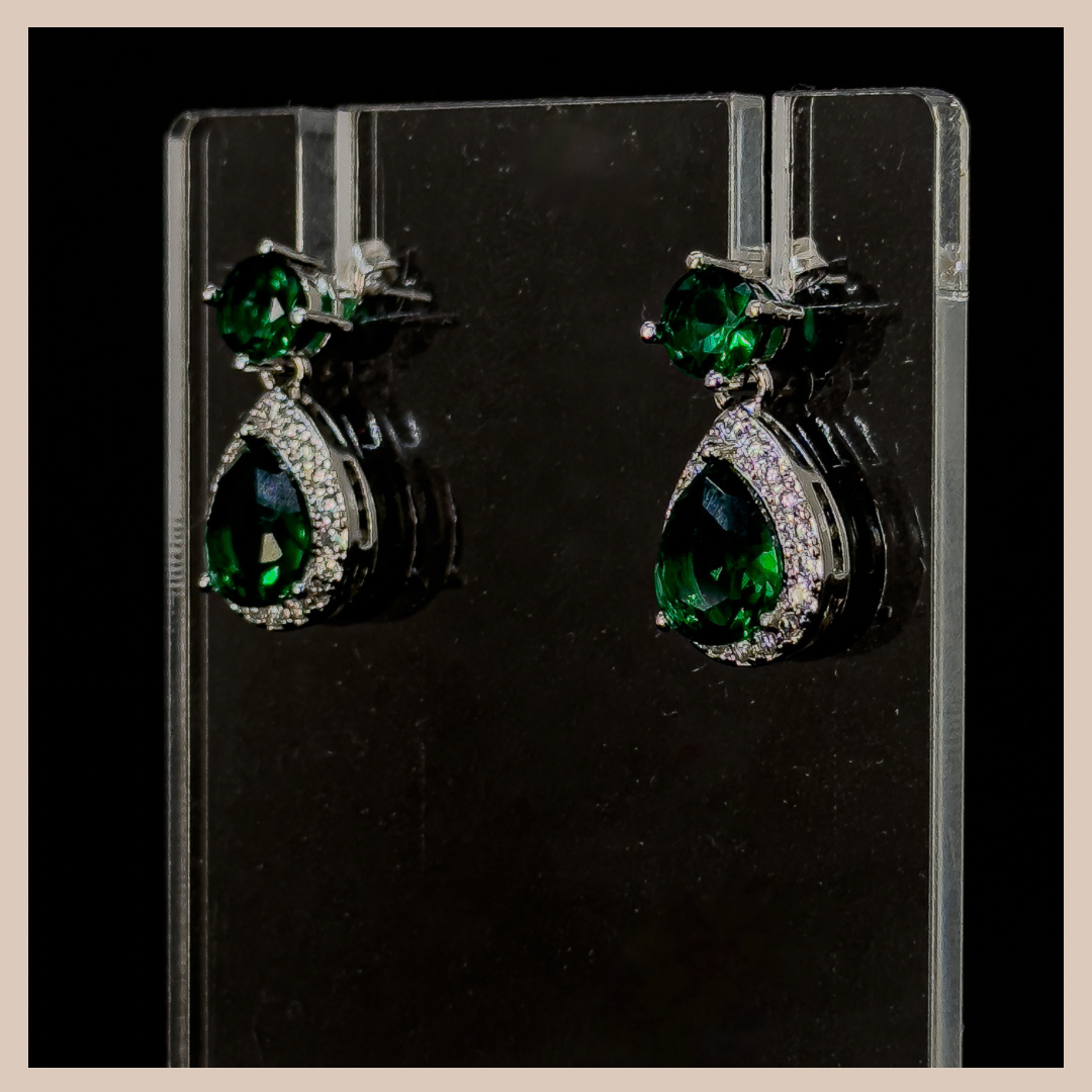 Mini Elegant Classic Rhinestone & Diamanté Water Drops - Emerald Green