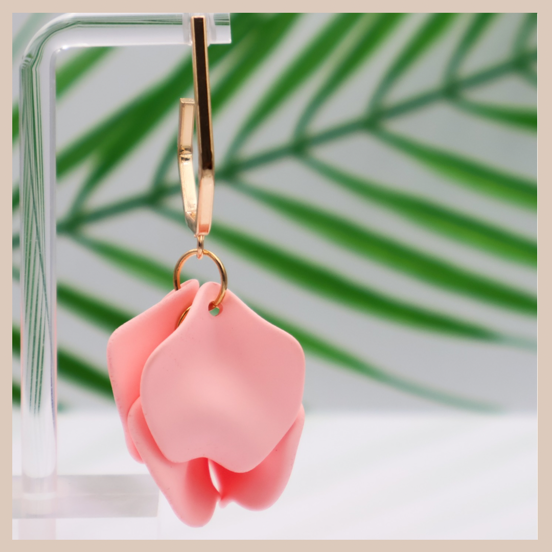 Acrylic Petal Short Drop Earrings - Baby Pink