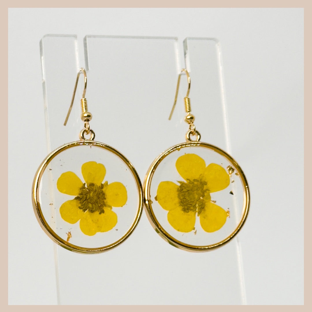 Buttercup Circular Resin Drops - Botanical