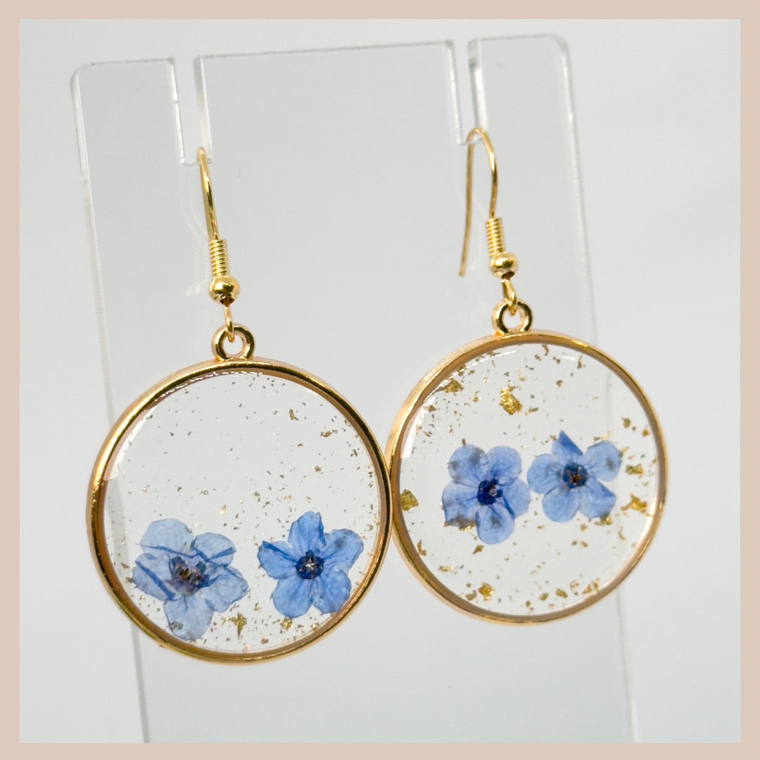 Powder Blue Mini Flowers Circular Resin Drops - Botanical