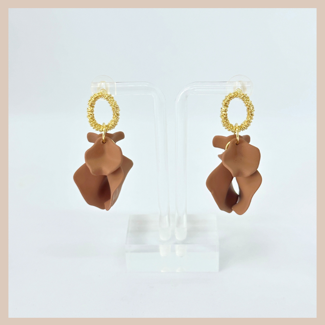 Acrylic Petal Small Cluster Drop Earrings - Caffe Matte & Gold