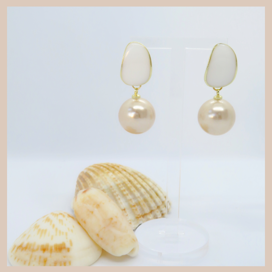 Pearl Drop Small Earrings - Champagne & White