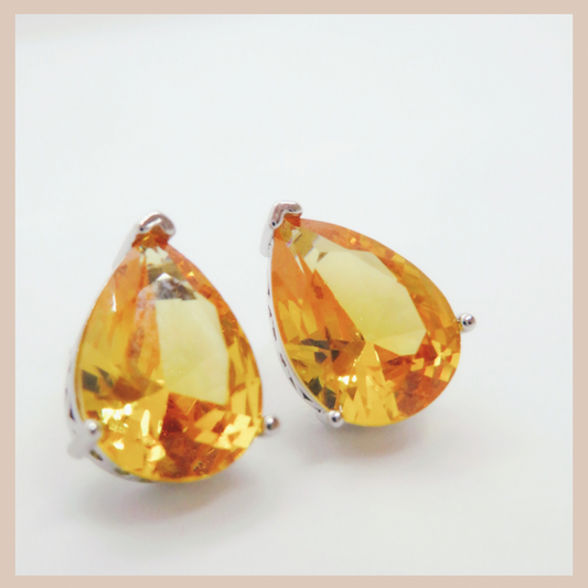 Pear Drop Small Earrings - Amber