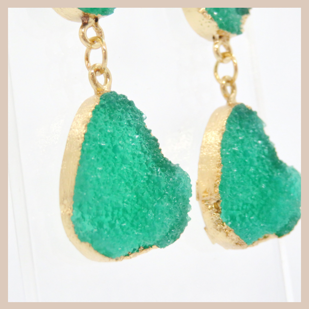 Natural Stone Effect Water Drop Small Earrings - Emerald Green